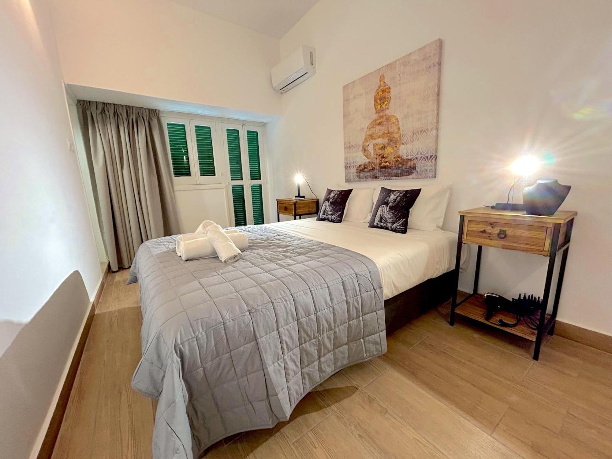 Queen Regina Suites By Platform 357 Nikósie Exteriér fotografie