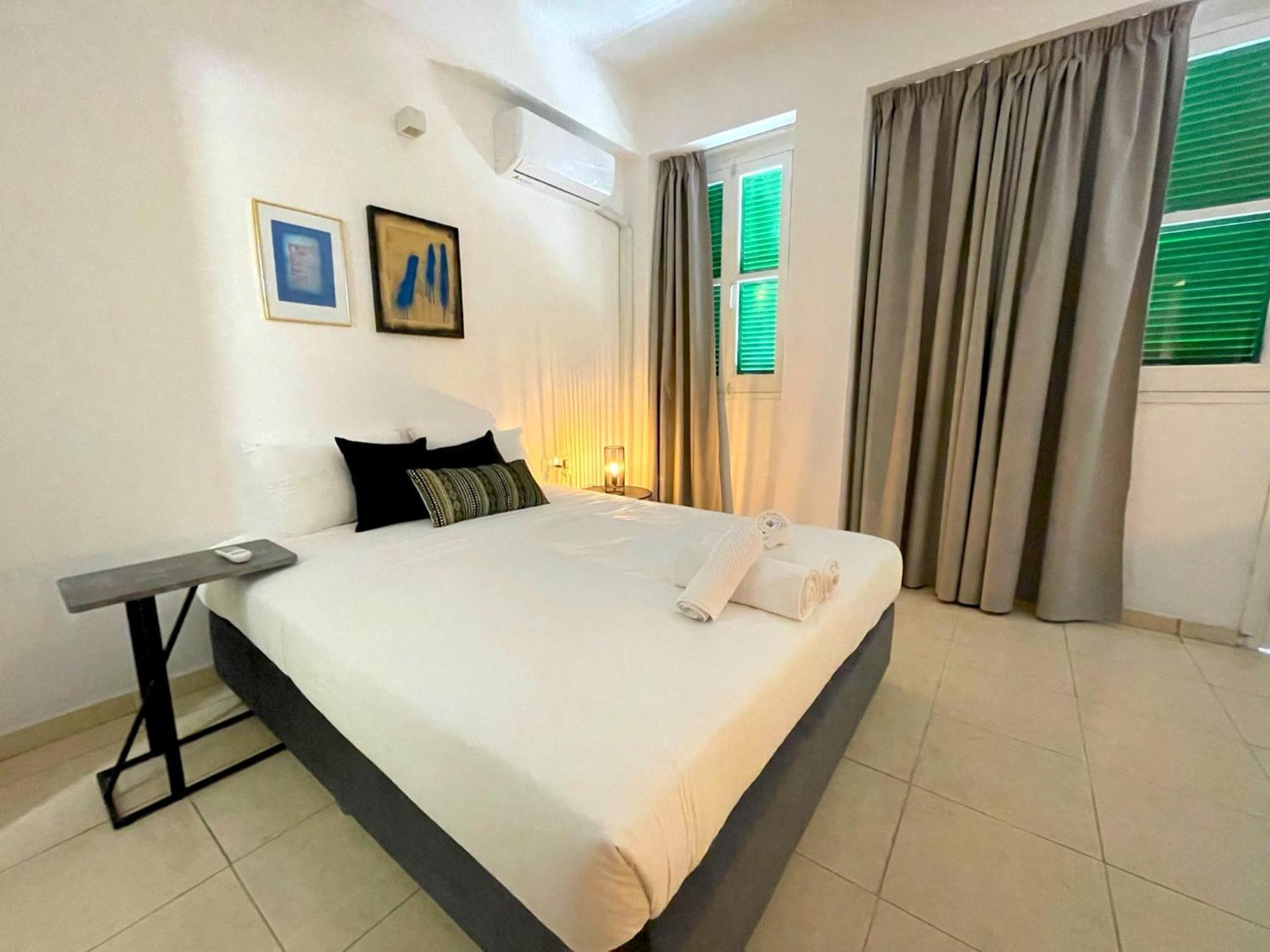 Queen Regina Suites By Platform 357 Nikósie Exteriér fotografie